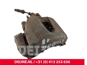 Ford Transit Connect Remklauw (Tang) rechts-voor O226050 foto 2