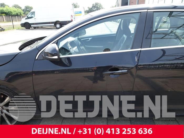 Volvo V60 Portier 4Deurs links-voor O226114