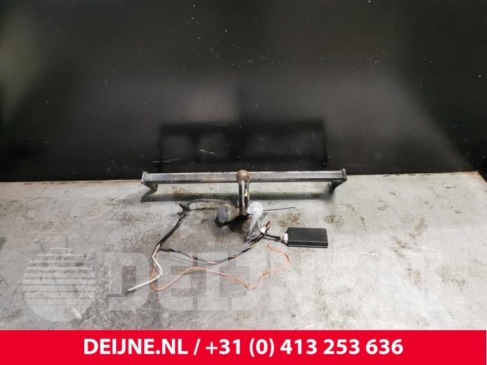 Volvo V60 Towbar O226192