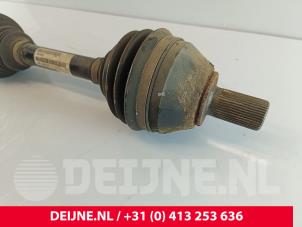 Volvo V70 Aandrijfas rechts-voor O226231 foto 2