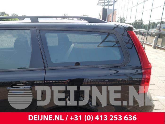 Volvo V70 Extra window 4-door, left O226251