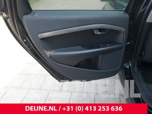 Volvo V70 Tür 4-türig links hinten O226261 foto 2