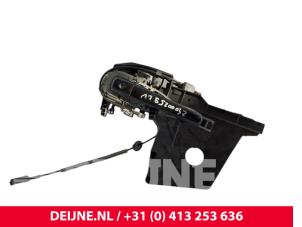 Volvo V70 Door lock mechanism 4-door, front left O226292 photo 2
