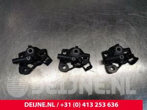 Gebruikte Airbag Sensor Volvo V60 II (ZW) 2.0 T8 16V Recharge AWD Prijs € 60,00 Margeregeling aangeboden door van Deijne Onderdelen Uden B.V.