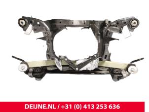 Gebruikte Draagbalk achter Volvo V60 II (ZW) 2.0 T8 16V Recharge AWD Prijs € 700,00 Margeregeling aangeboden door van Deijne Onderdelen Uden B.V.