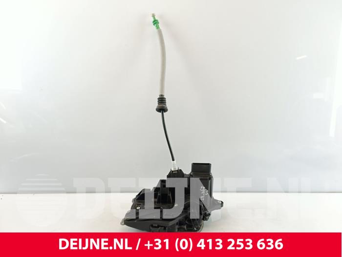Volvo V60 Rear door lock mechanism 4-door, left O226367
