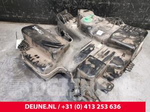 Opel Vivaro Adblue tank O226383 foto 2