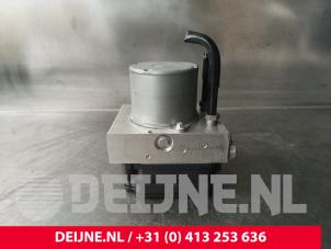 Lynk & Co 01 ABS pump O226489 photo 3