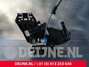 Lynk & Co 01 Deurslot Mechaniek 4Deurs rechts-achter O226553 foto 3