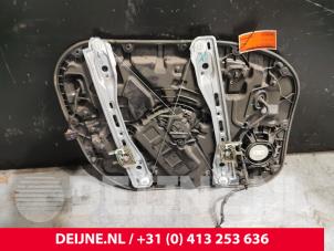 Lynk & Co 01 Ruitmechaniek 4Deurs rechts-voor O226557 foto 2