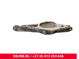 Lynk & Co 01 Federteller rechts hinten O226546 foto 3