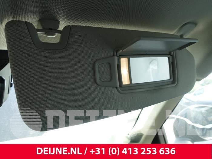 Lynk & Co 01 Sonnenblende O226544