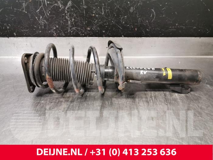 Volvo C70 Stoßdämpferstrebe rechts vorne O226763