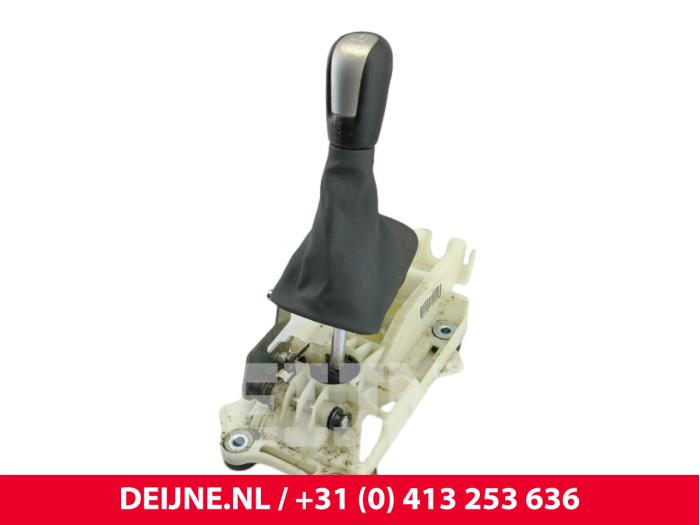 Gebruikte Pook Volvo C30 (EK/MK) 1.6 D 16V Prijs € 70,00 Margeregeling aangeboden door van Deijne Onderdelen Uden B.V.