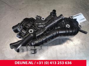 Volvo XC40 Thermostaathuis O227005 foto 2