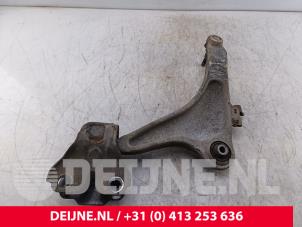 Volvo V70 Front lower wishbone, right O227028 photo 3