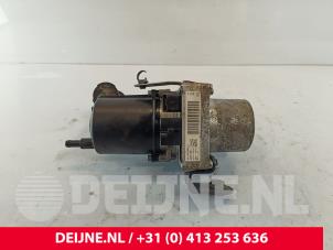 Peugeot Partner Power steering pump O227121 photo 3