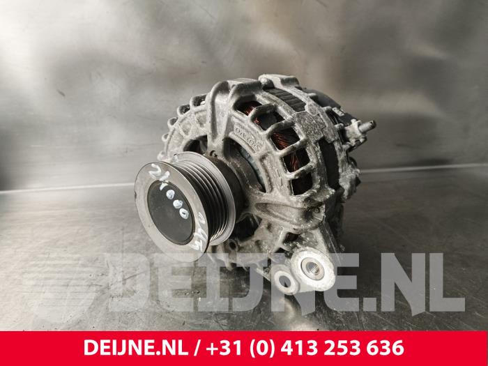 Gebruikte Alternator Volvo V60 I (FW/GW) 2.0 T4 16V Prijs € 80,00 Margeregeling aangeboden door van Deijne Onderdelen Uden B.V.