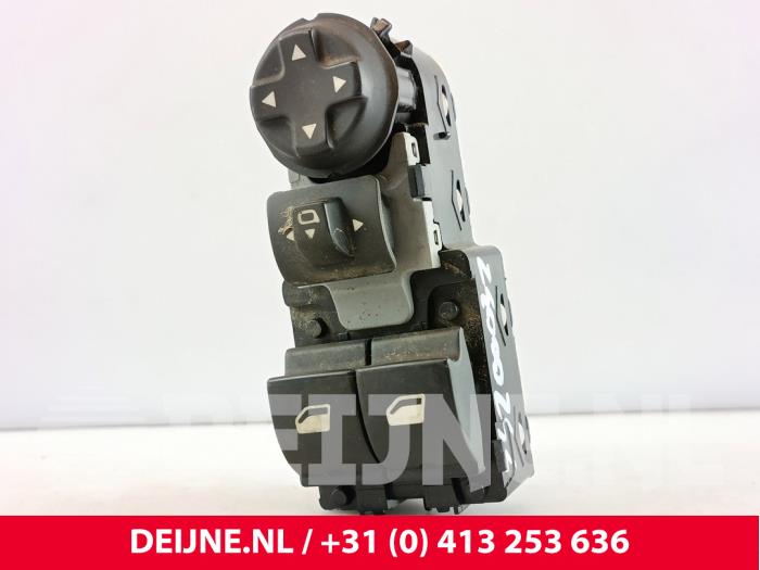 Peugeot Expert Electric window switch O227229