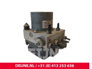 Gebruikte ABS Pomp Peugeot Expert (V1/VA/VB/VE/VF/VT/VY) 2.0 Blue HDi 120 16V Prijs € 121,00 Inclusief btw aangeboden door van Deijne Onderdelen Uden B.V.