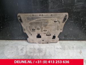 Volvo S90 Engine protection panel O227389 photo 2