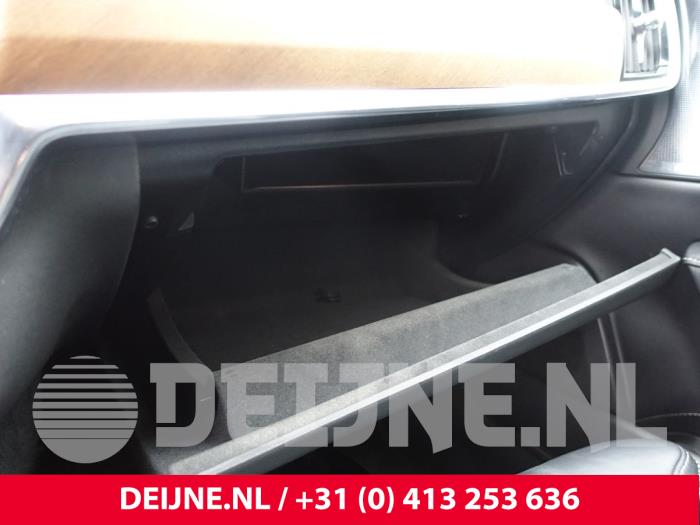 Volvo S90 Glovebox O227416