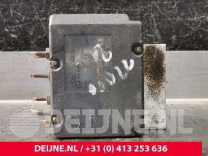 Volvo C70 ABS pump O227497 photo 2