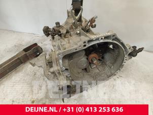 Opel Vivaro Versnellingsbak O227595 foto 2