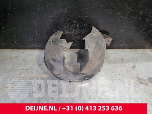 Gebruikte Modderkuip Volvo S90 II 2.0 D4 16V Prijs € 35,00 Margeregeling aangeboden door van Deijne Onderdelen Uden B.V.