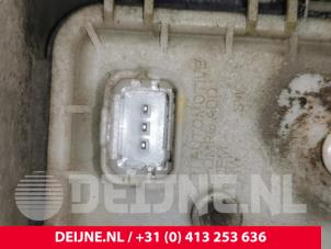 Peugeot Partner Additive tank O227602 photo 3