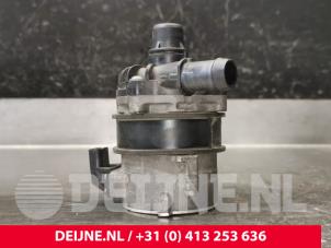 Volvo XC90 Extra waterpomp O227604 foto 2