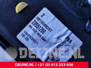Opel Vivaro Wing mirror, right O227633 photo 3