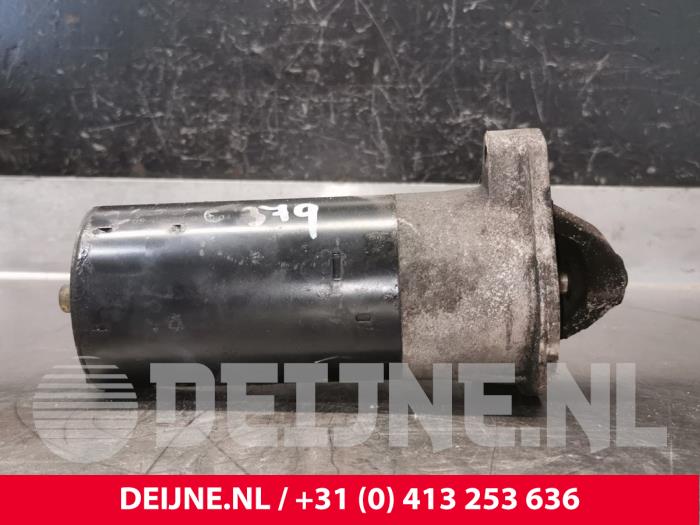 Gebruikte Startmotor Volvo S60 I (RS/HV) 2.4 D5 20V Prijs € 50,00 Margeregeling aangeboden door van Deijne Onderdelen Uden B.V.