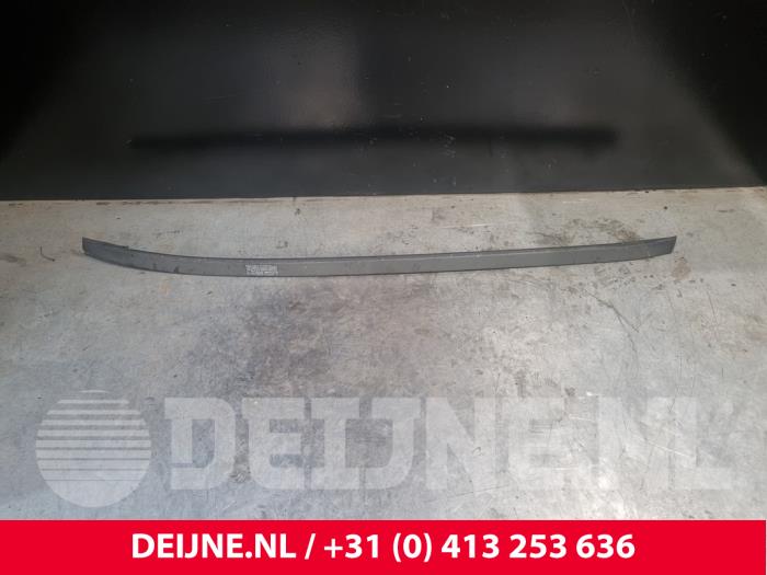 Volvo XC60 Dakrail rechts O227805