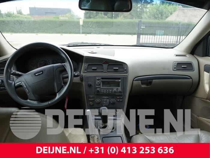 Volvo V70 Armaturenbrett O227841