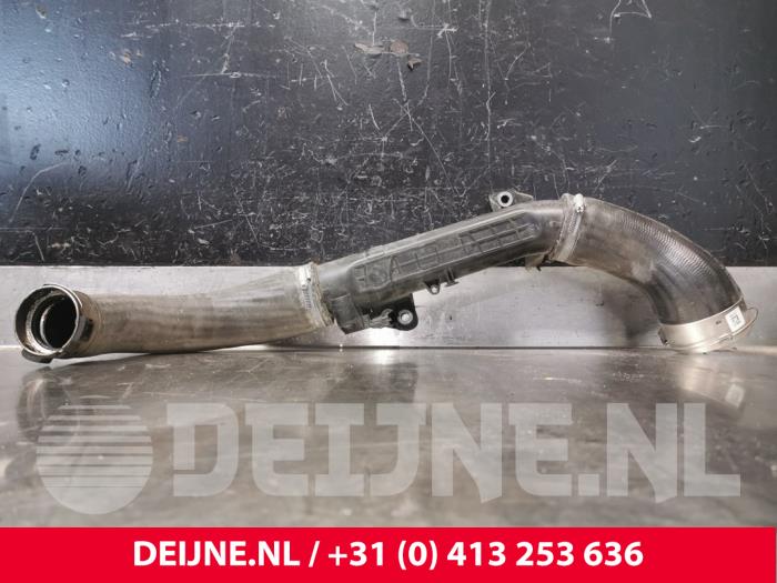 Volvo V40 Intercooler tube O227817