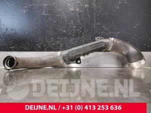 Gebruikte Intercooler Buis Volvo V40 Cross Country (MZ) 2.0 D2 16V Prijs € 50,00 Margeregeling aangeboden door van Deijne Onderdelen Uden B.V.