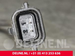 Renault Master Achsschenkel links vorne O227897 foto 3