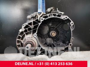 Gebruikte Versnellingsbak Volkswagen Transporter T5 2.5 TDi Prijs € 726,00 Inclusief btw aangeboden door van Deijne Onderdelen Uden B.V.