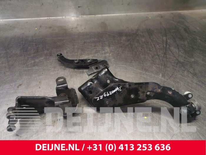 Mercedes Vito Schiebetürrolle rechts O228057
