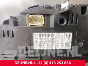 Mercedes Vito Tacho - Kombiinstrument KM O228182 foto 3