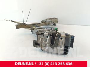 Mercedes Vito Türschlossmechanik 2-türig rechts O228212 foto 3
