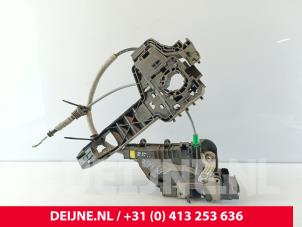 Mercedes Vito Türschlossmechanik 2-türig rechts O228212 foto 2