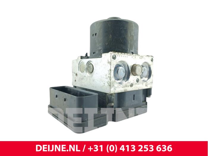 Volkswagen Transporter ABS pump O228251