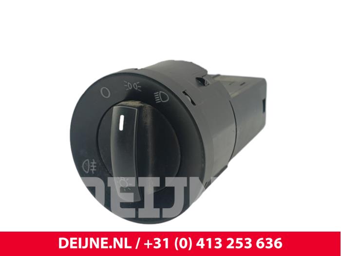 Volkswagen Transporter Light switch O228272