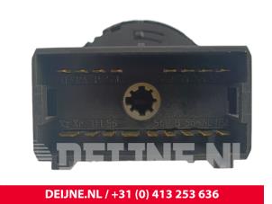 Volkswagen Transporter Light switch O228272 photo 2