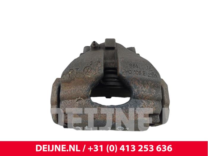 Volkswagen Transporter Bremszange rechts vorne O228279
