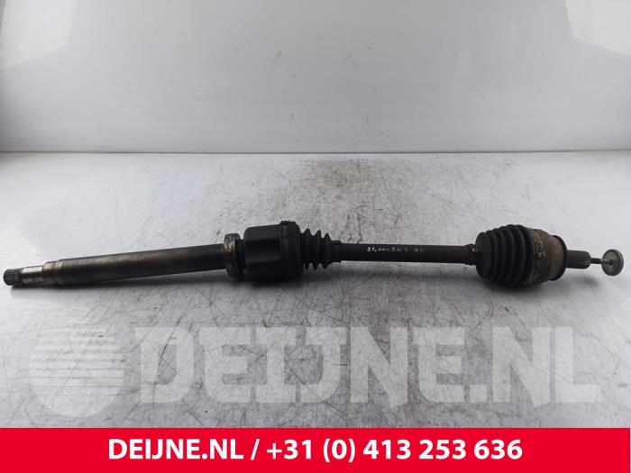 Gebruikte Steekas rechts-voor Volvo V60 I (FW/GW) 1.6 DRIVe Prijs € 165,00 Margeregeling aangeboden door van Deijne Onderdelen Uden B.V.