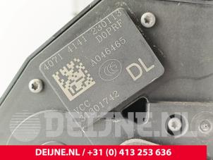 Volvo V60 Door lock mechanism 4-door, front left O228488 photo 2