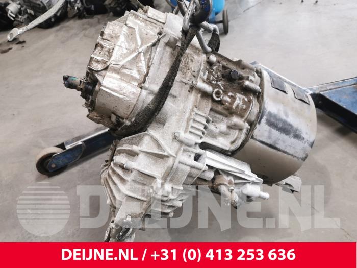 Tesla Model S Elektromotor Elektro-Auto O228495